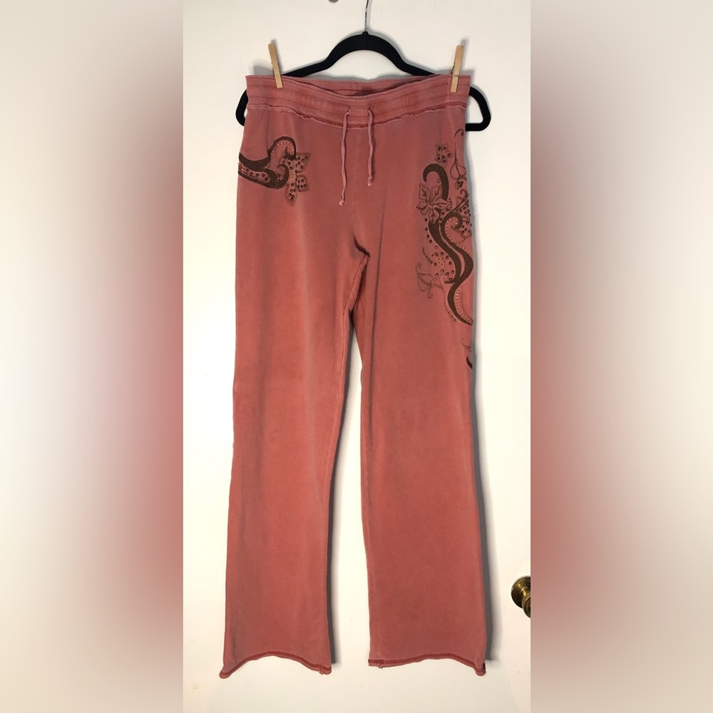Vertigo Paris Large cozy soft sweatpants embellished soft orange